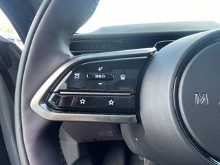 Mazda CX-6e