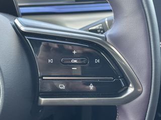Mazda CX-6e