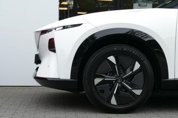 Mazda CX-6e