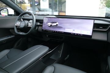 Mazda CX-6e