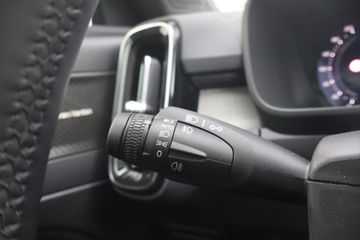 Volvo EC40