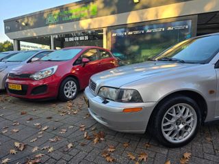 Volvo S40