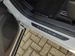 Mitsubishi Grandis