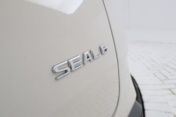 BYD SEAL