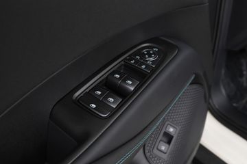 BYD SEAL