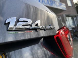 Fiat 124 Spider