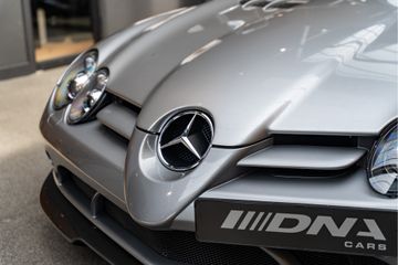 Mercedes-Benz SLR