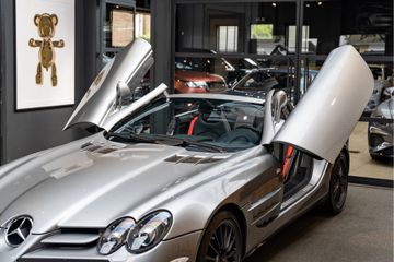 Mercedes-Benz SLR