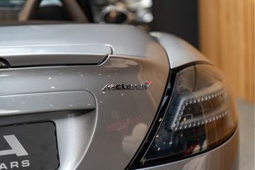 Mercedes-Benz SLR