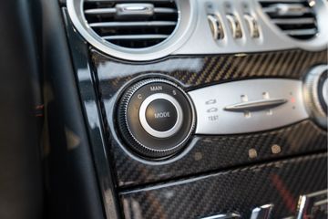 Mercedes-Benz SLR