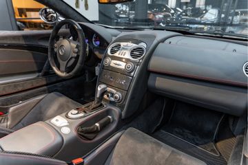 Mercedes-Benz SLR