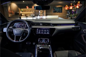 Audi Q8 e-tron
