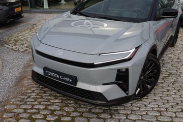 Toyota C-HR+