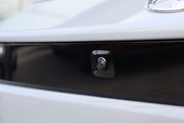 Toyota C-HR+