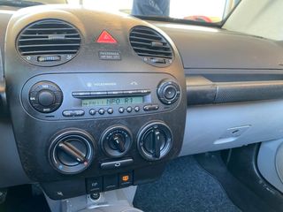 Volkswagen New Beetle