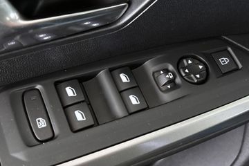 Peugeot e-3008