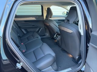 Volvo ES90