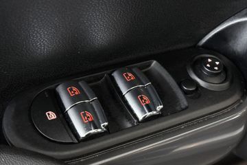 MINI 5-Deurs