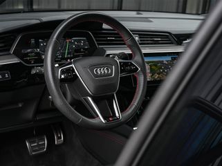 Audi Q8 Sportback e-tron