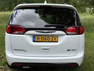 Chrysler Pacifica