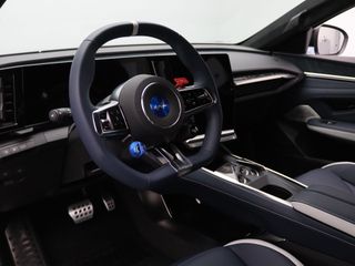 Alpine A390