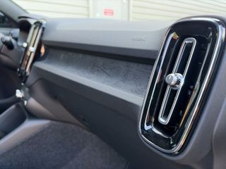 Volvo EC40