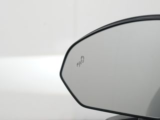 Lynk & Co 02