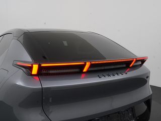 Lynk & Co 02