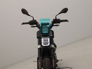 BMW CE 02