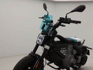 BMW CE 02