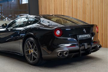 Ferrari F12