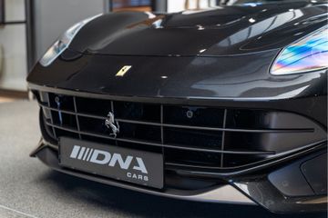 Ferrari F12