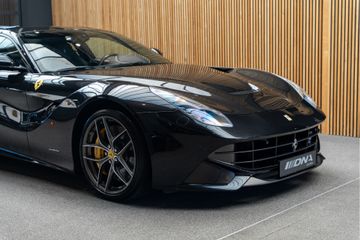 Ferrari F12