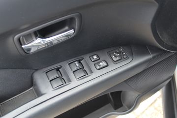 Peugeot 4007