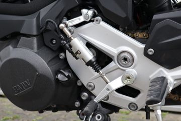 BMW F 900 R