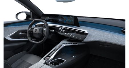 Peugeot e-3008