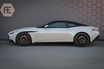 Aston Martin DB11