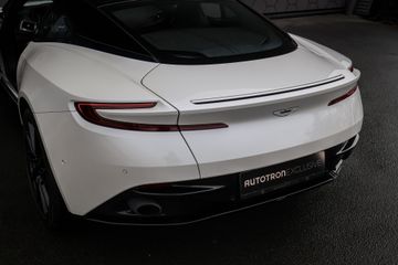 Aston Martin DB11