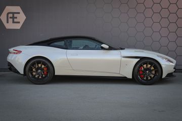 Aston Martin DB11