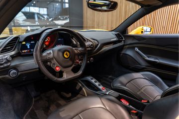 Ferrari 488