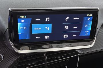 Peugeot e-2008
