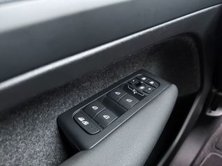 Volvo EX40