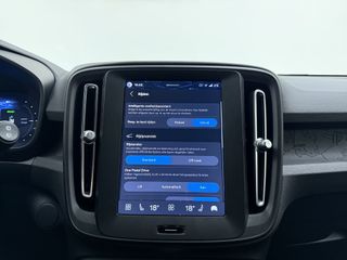 Volvo EX40