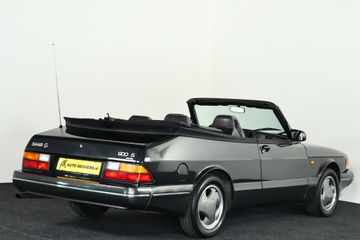 Saab 900