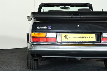 Saab 900