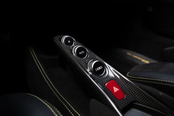 Ferrari F8 Tributo