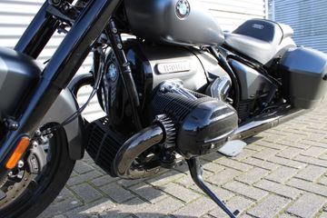 BMW R 18