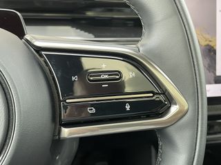 Mazda CX-6e