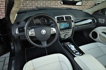 Jaguar XK