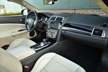 Jaguar XK